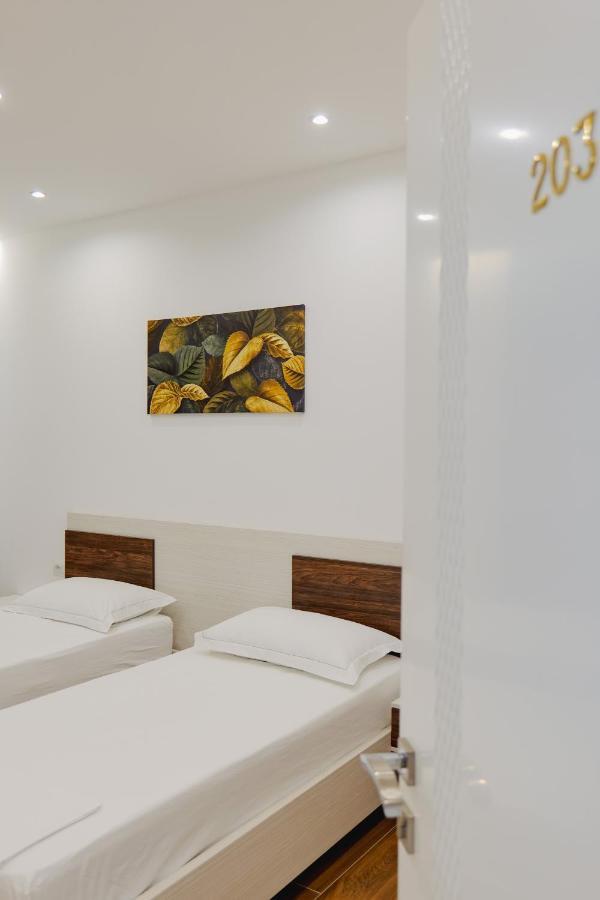 Eden Suites & Apartments Саранда Екстер'єр фото