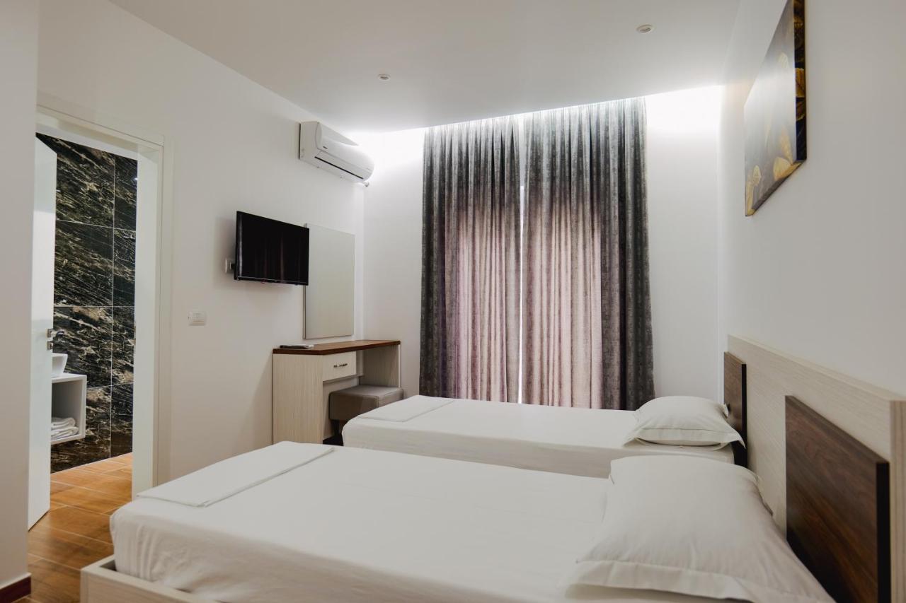 Eden Suites & Apartments Саранда Екстер'єр фото