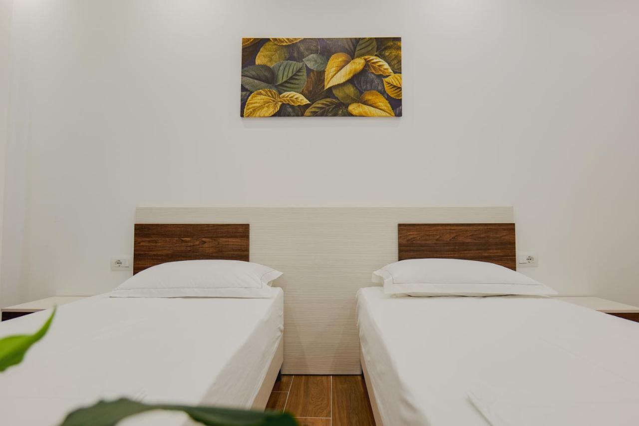 Eden Suites & Apartments Саранда Екстер'єр фото