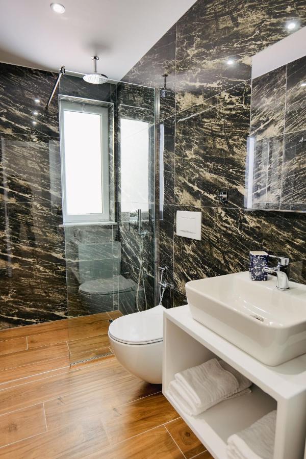 Eden Suites & Apartments Саранда Екстер'єр фото